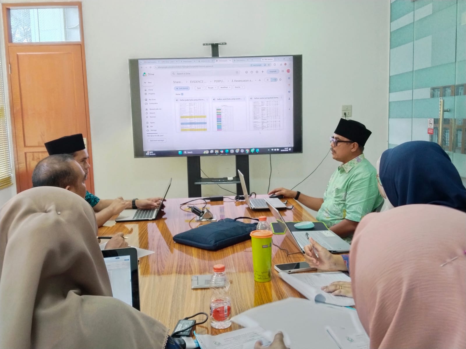 Suasana Ruang Baca