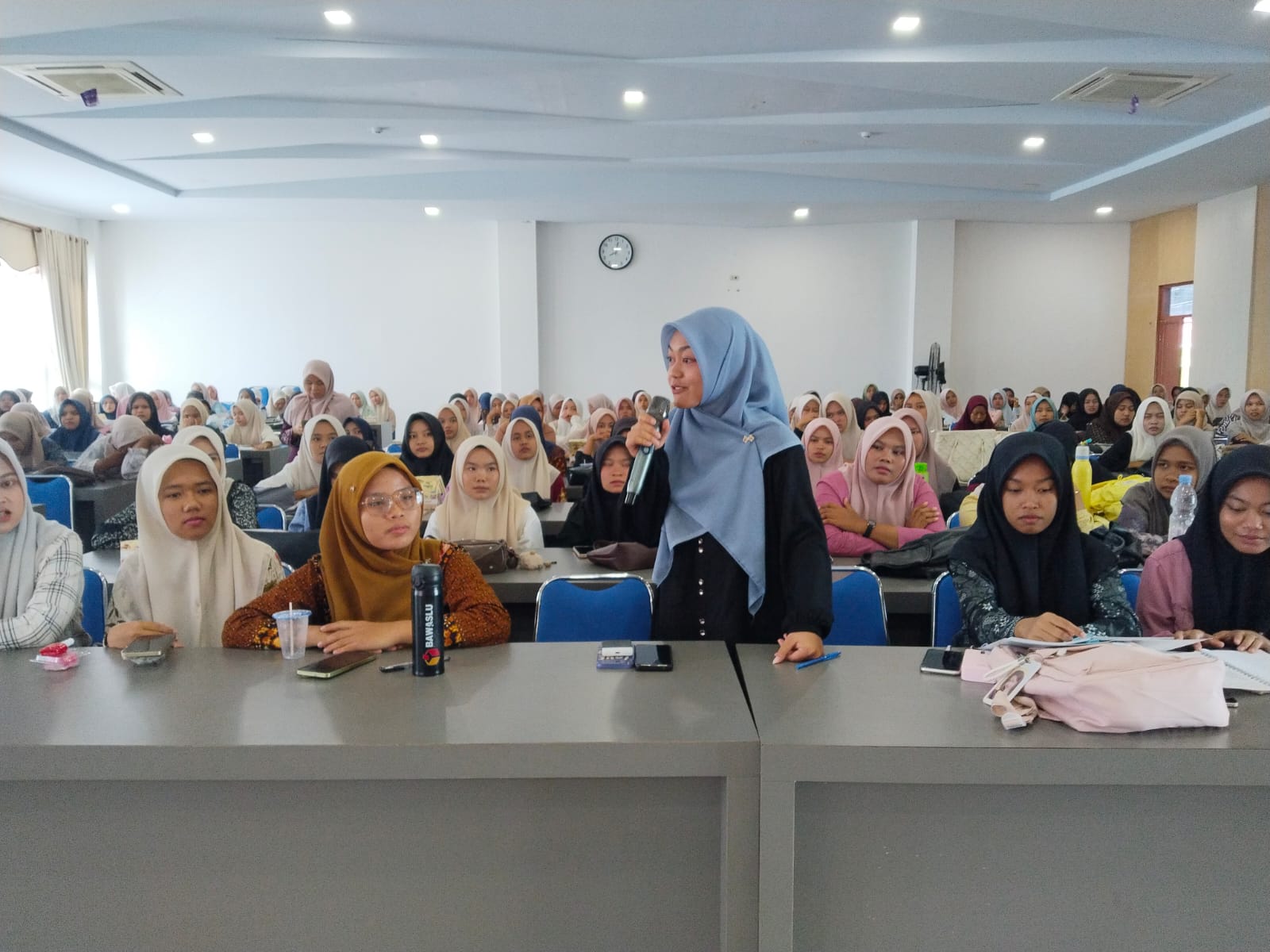 Suasana Ruang Baca