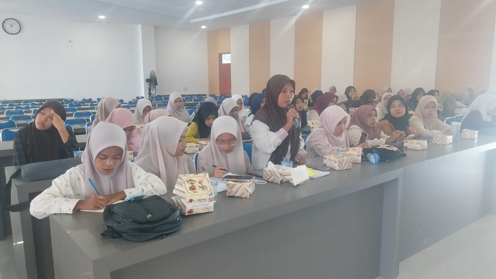 Suasana Ruang Baca