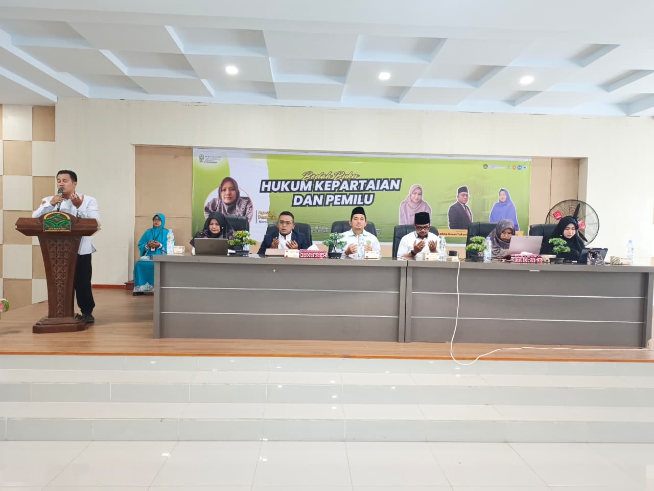 Suasana Ruang Baca